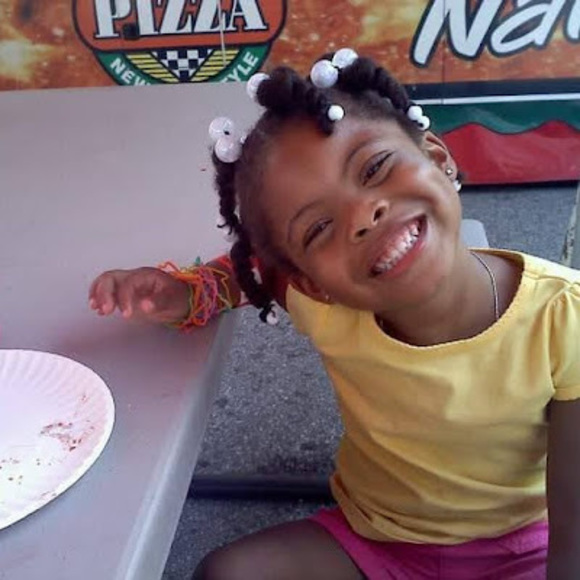 Meet your Posher, Bella - Picture 1 of 1